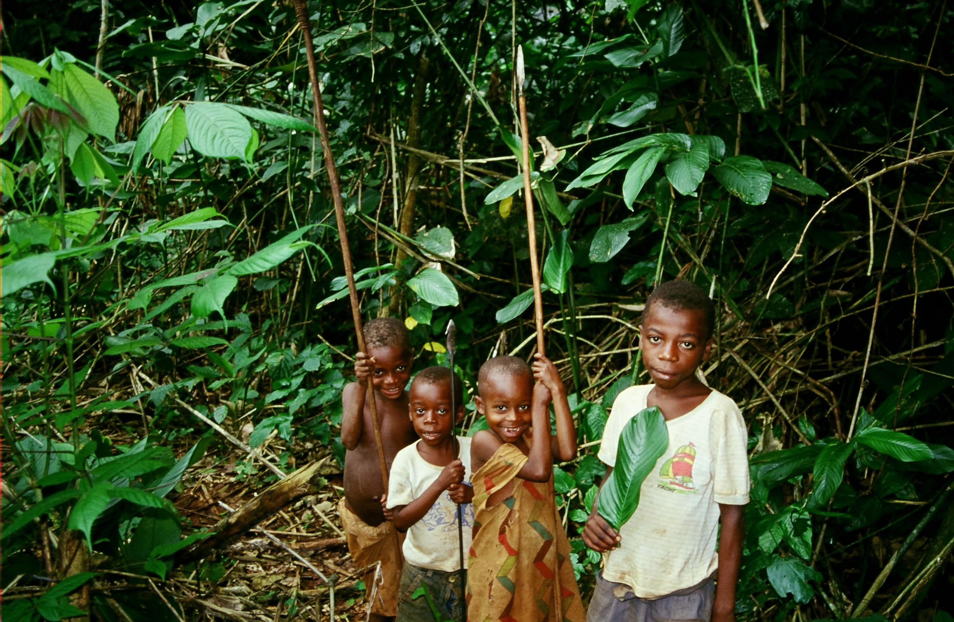 Nobutaka KAMEI Une ethnographie des enfants baka de petits